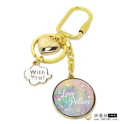 Key chain in custom paint badge Key chain 图1张